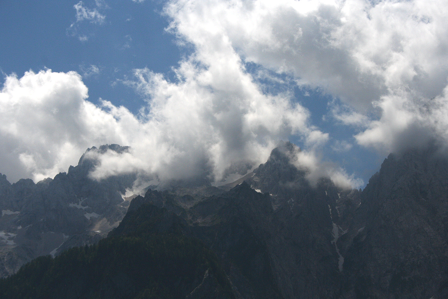 6533_De Triglav in de wolken.JPG